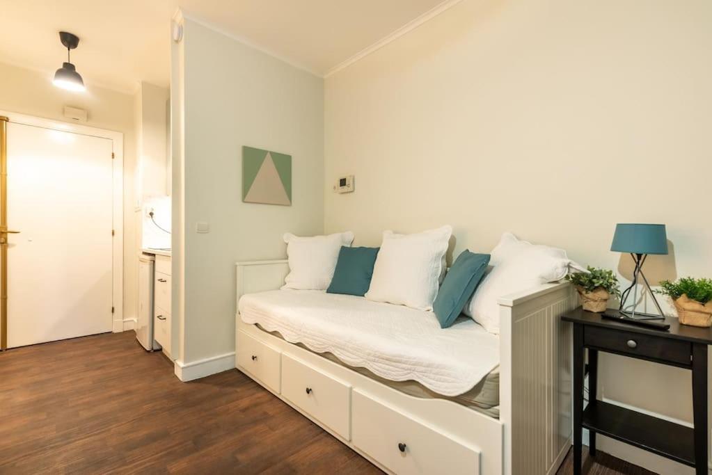 Appartement Proche Champs Elysees Paris Exterior photo