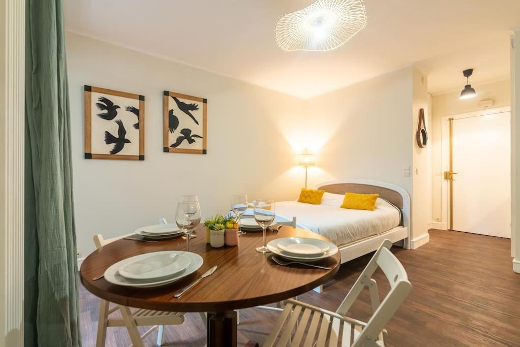 Appartement Proche Champs Elysees Paris Exterior photo