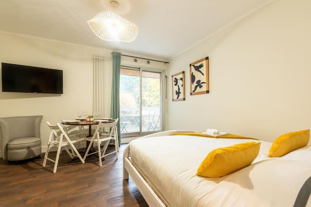 Appartement Proche Champs Elysees Paris Exterior photo