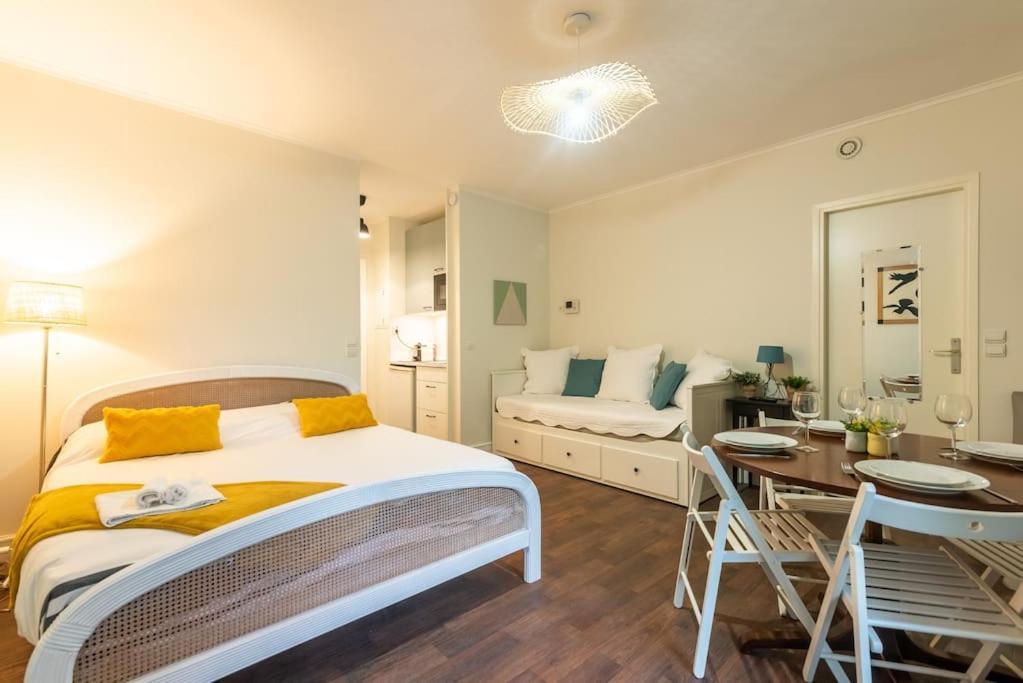 Appartement Proche Champs Elysees Paris Exterior photo